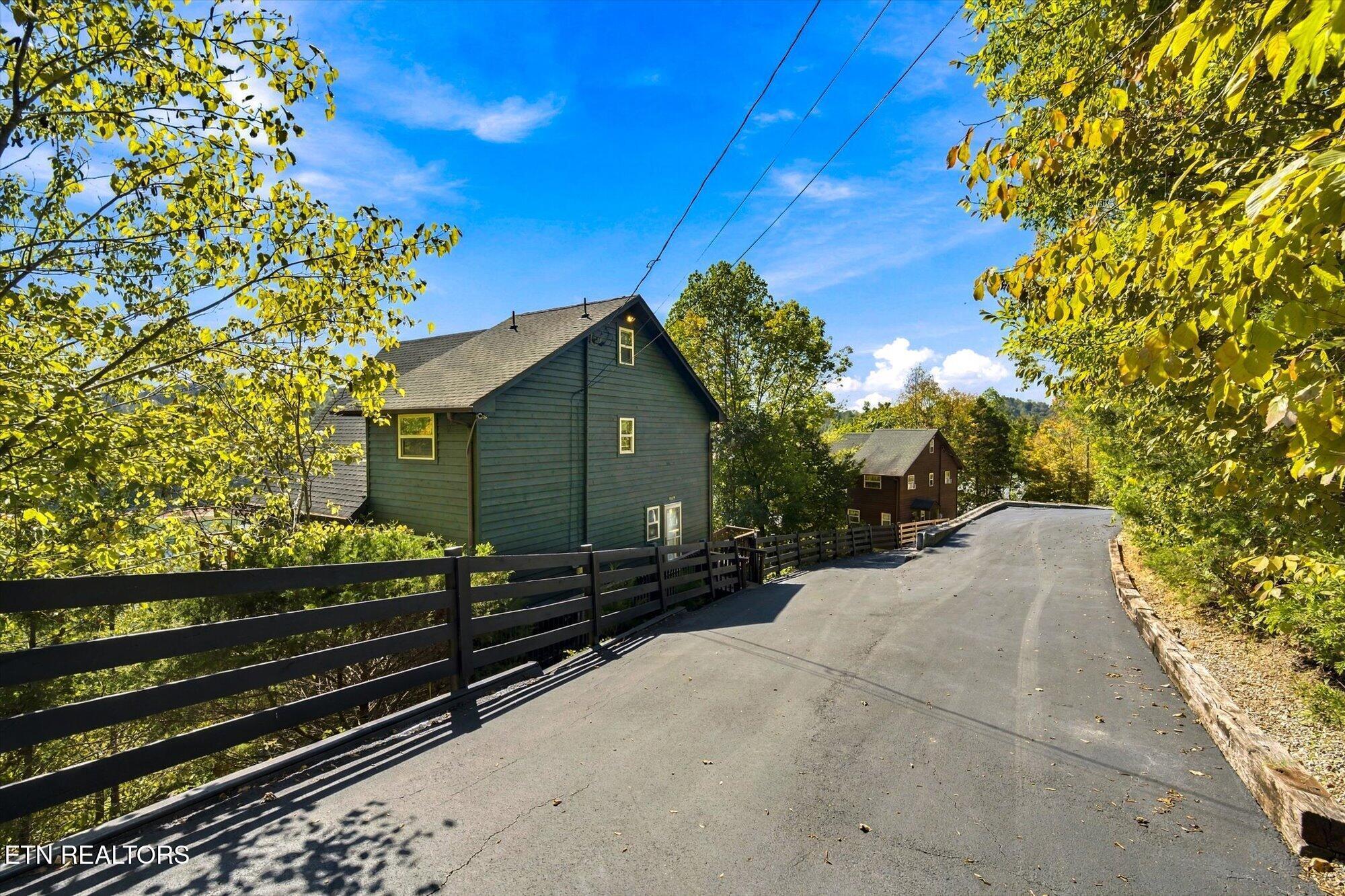 869 Flat Hollow Marina Rd, Speedwell, TN - Norris Lake Real Estate - Image# 53