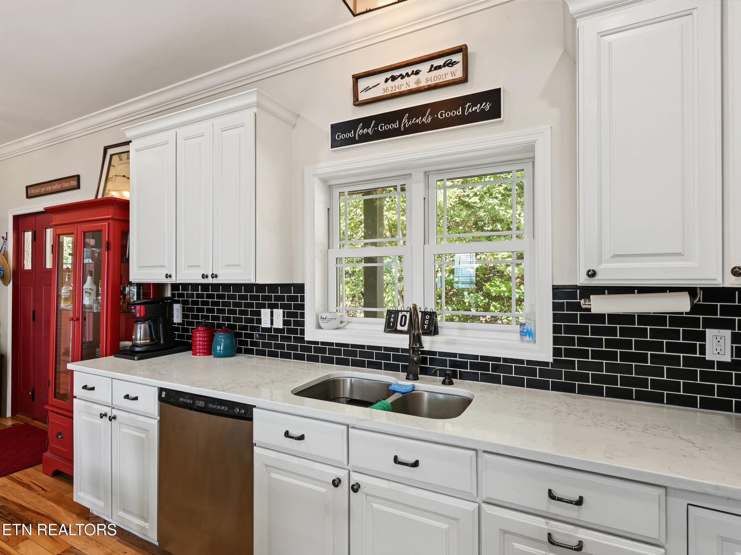 203 Nightshade Lane, New Tazewell, TN - Norris Lake Real Estate - Image# 14
