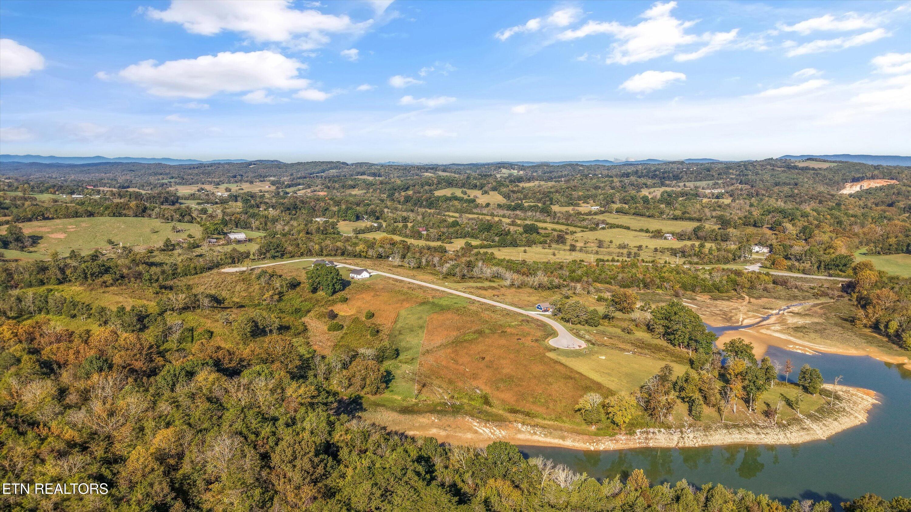 Waterfront, Sharps Chapel, TN - Norris Lake Real Estate - Image# 21