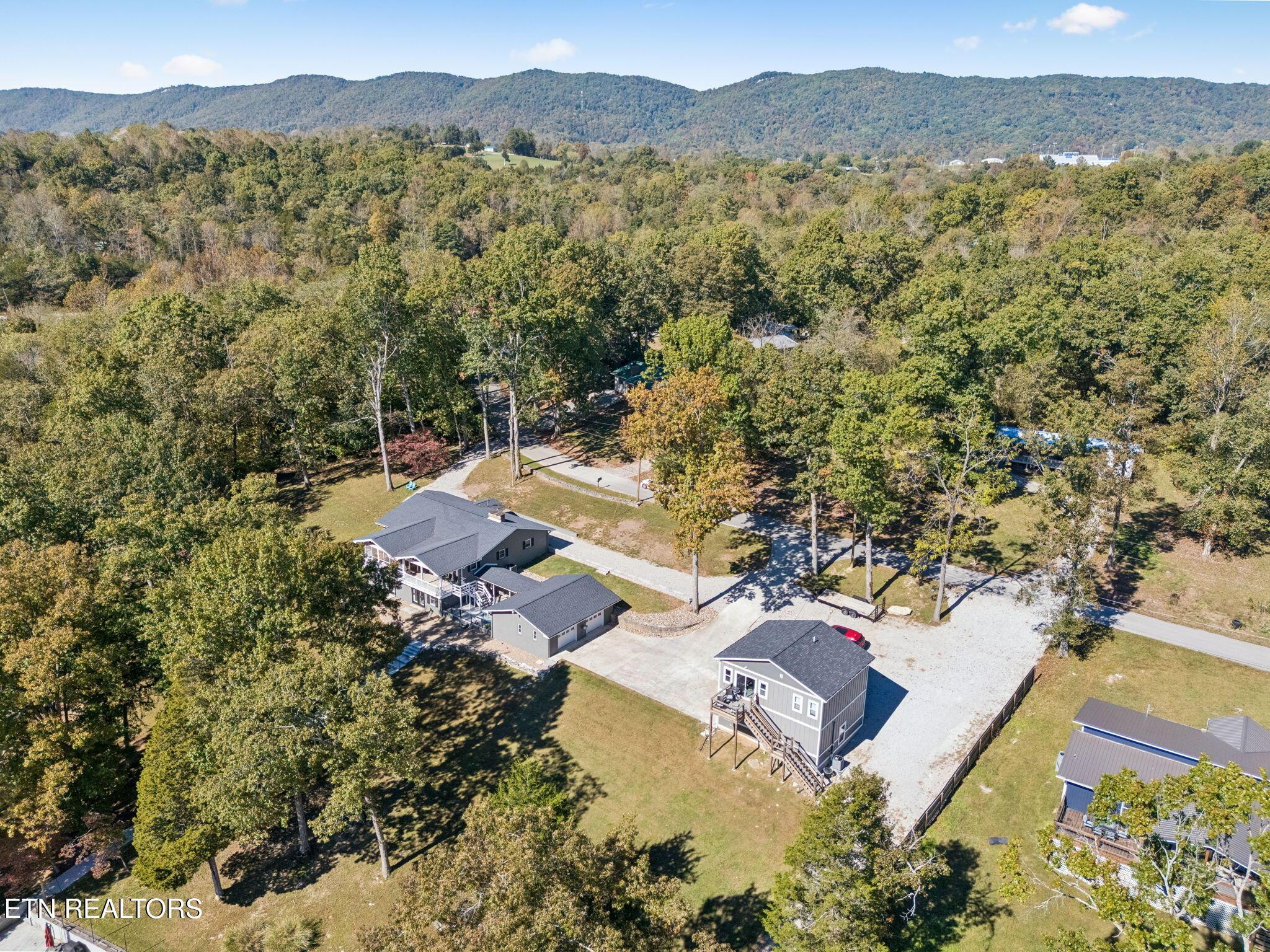 496 Shawnee Drive, Jacksboro, TN - Norris Lake Real Estate - Image# 5