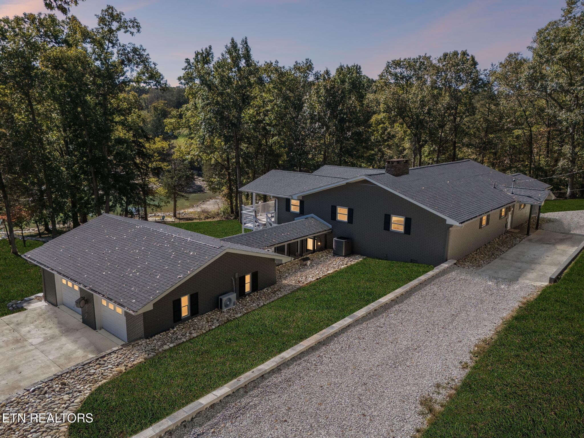 496 Shawnee Drive, Jacksboro, TN - Norris Lake Real Estate - Image# 1