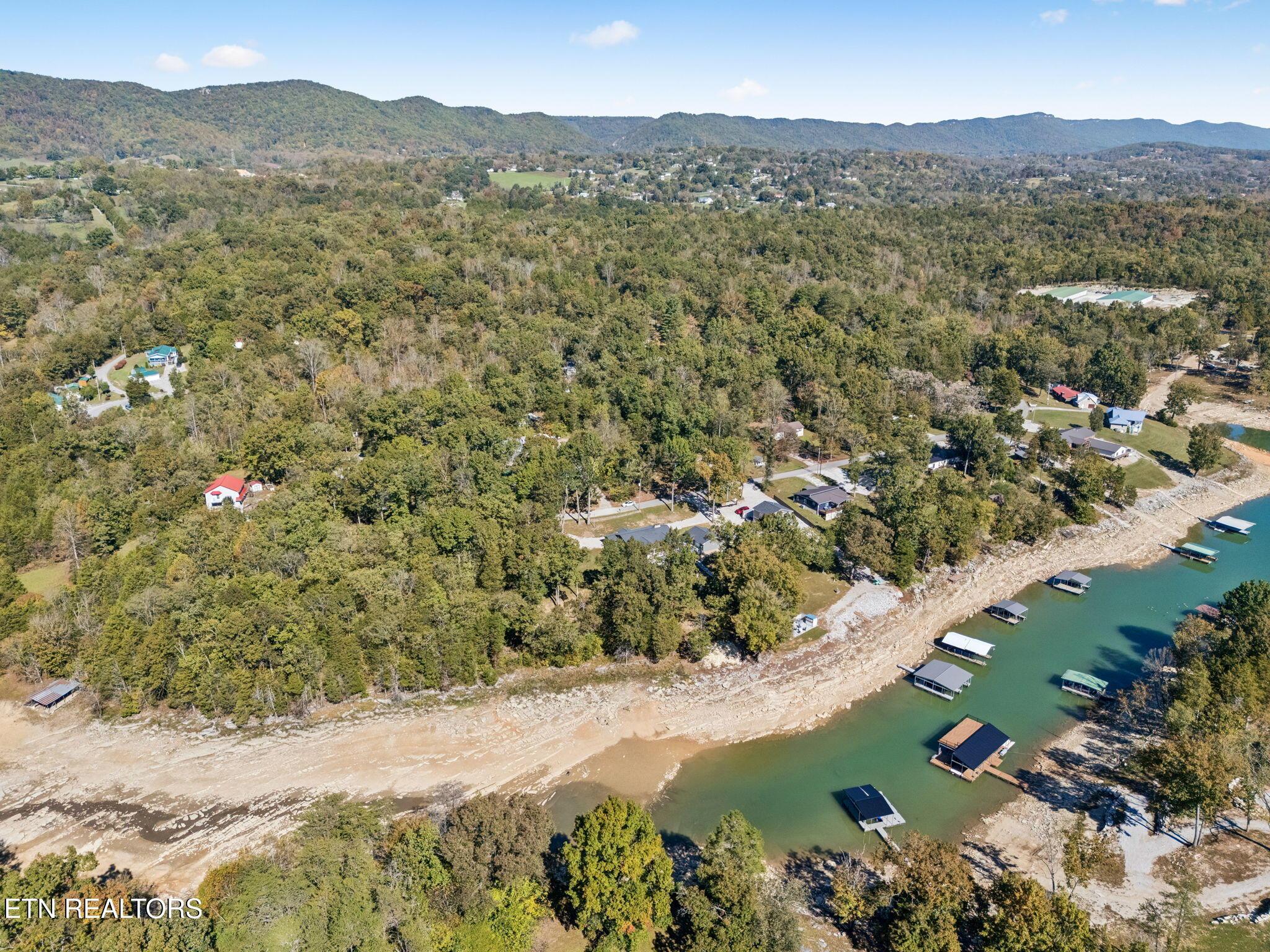 496 Shawnee Drive, Jacksboro, TN - Norris Lake Real Estate - Image# 19