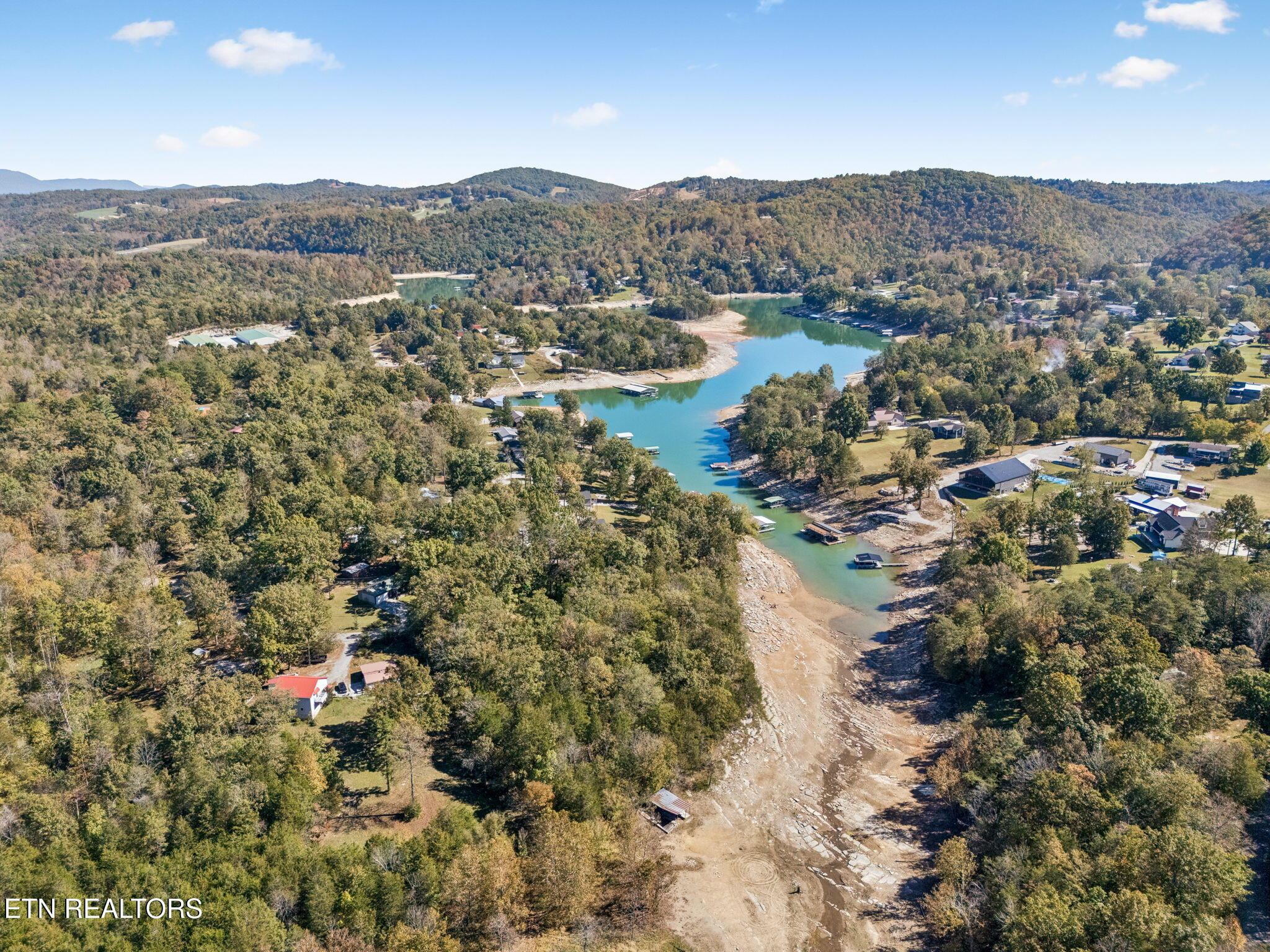 496 Shawnee Drive, Jacksboro, TN - Norris Lake Real Estate - Image# 21